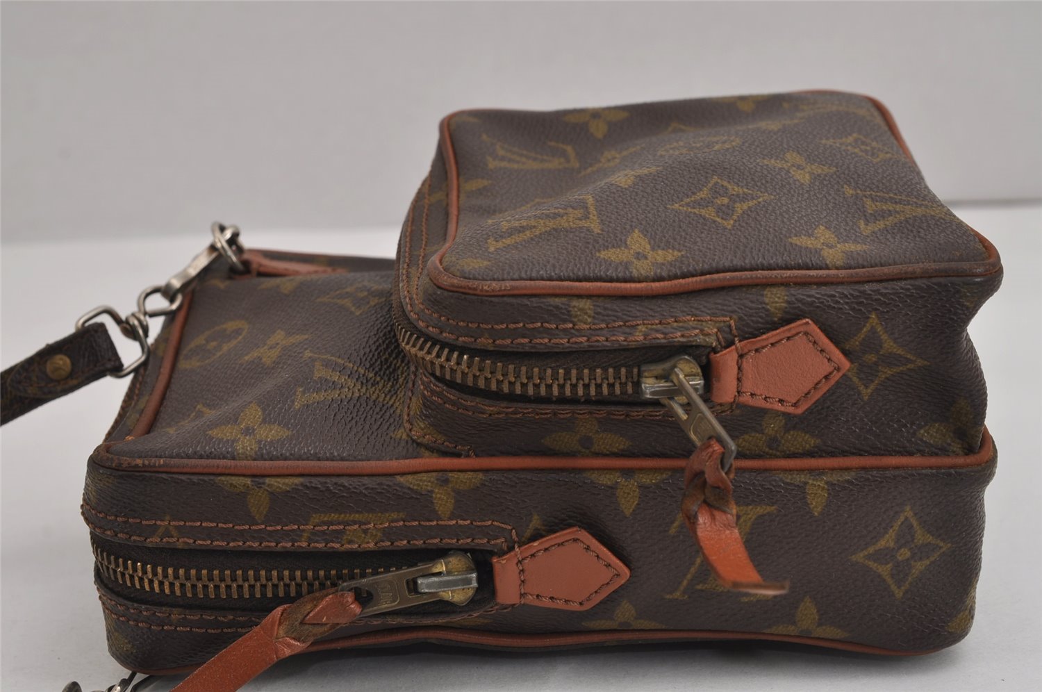 Authentic Louis Vuitton Monogram Amazone Shoulder Cross Body Bag Old Model 5734J