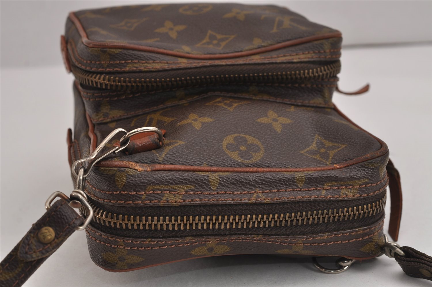 Authentic Louis Vuitton Monogram Amazone Shoulder Cross Body Bag Old Model 5734J