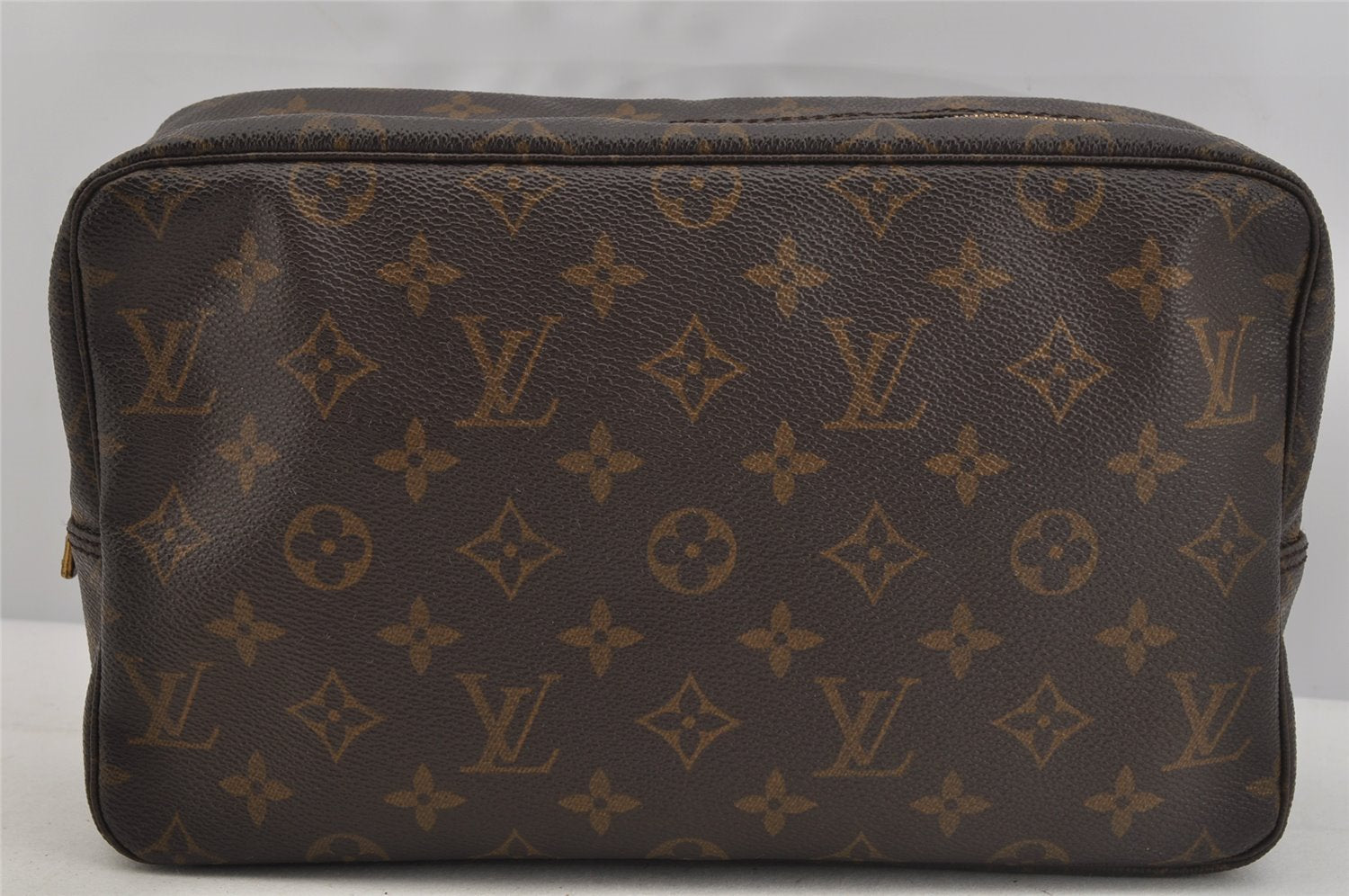 Auth Louis Vuitton Monogram Trousse Toilette 28 Clutch Hand Bag M47522 LV 5738J