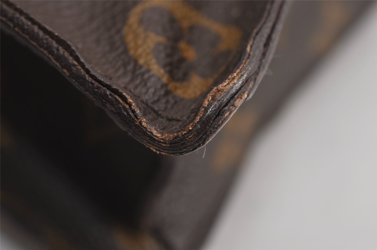 Authentic Louis Vuitton Monogram Porte Documents Senateur M53335 Briefcase 5743J