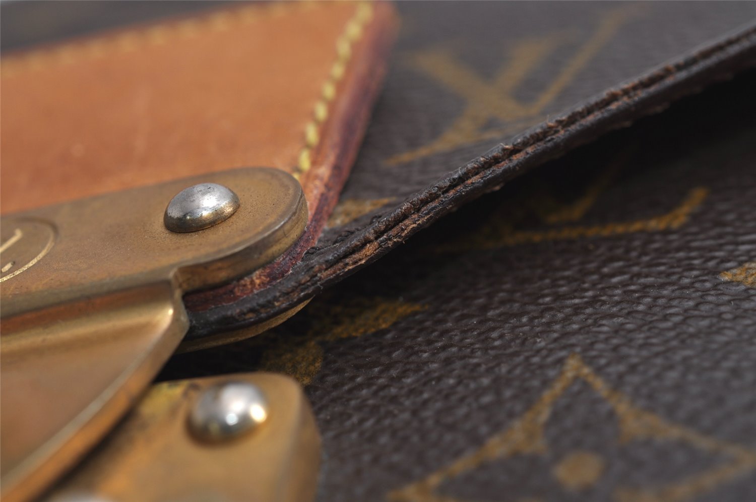 Authentic Louis Vuitton Monogram Porte Documents Senateur M53335 Briefcase 5743J