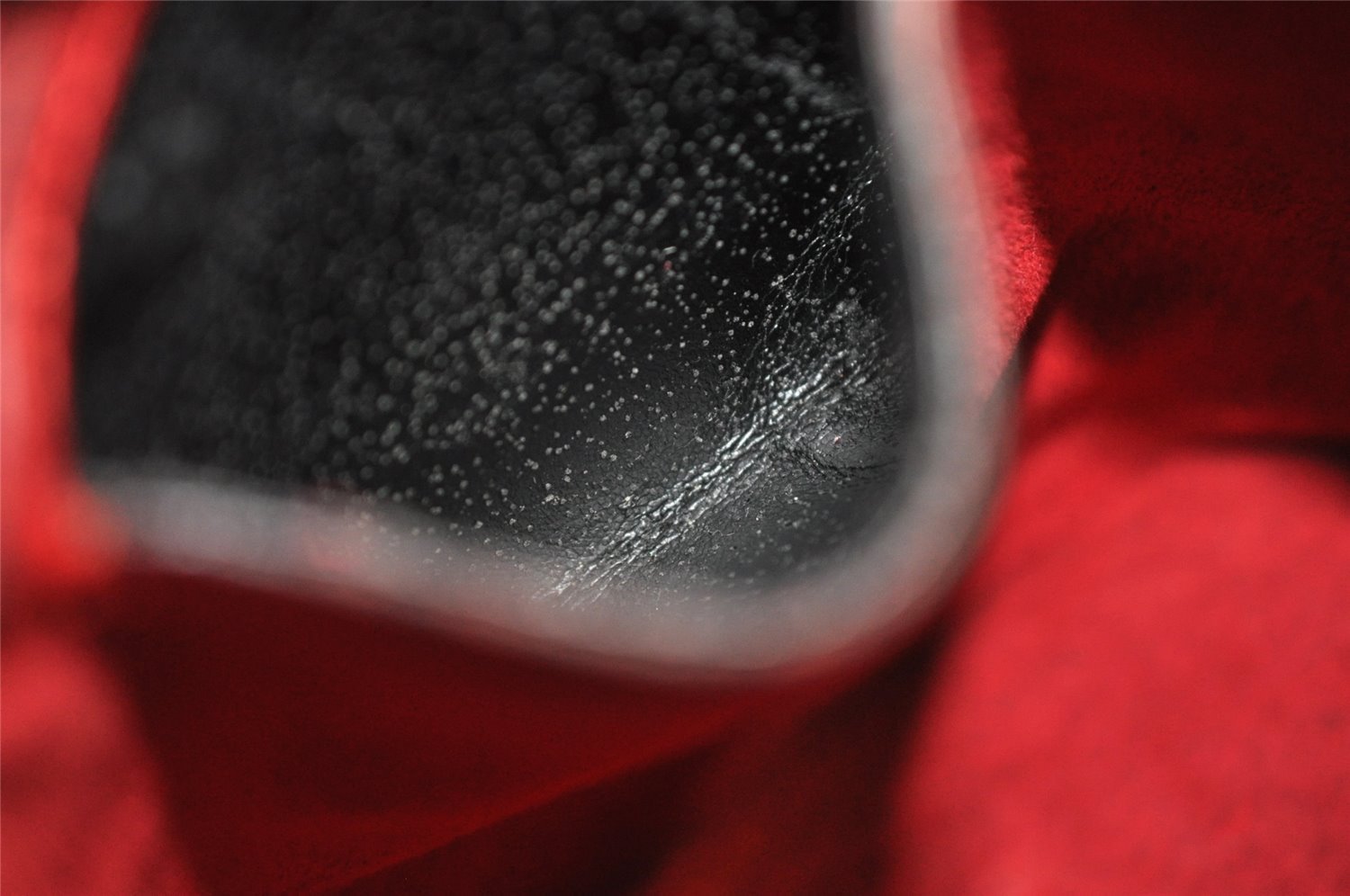 Authentic Louis Vuitton Epi Cannes Red Cosmetic Hand Bag Purse M48037 LV 5744I