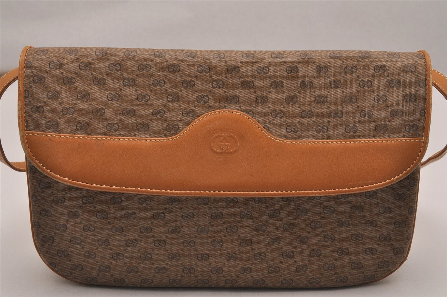 Authentic GUCCI Micro GG PVC Leather Shoulder Cross Body Bag Purse Brown 5747J