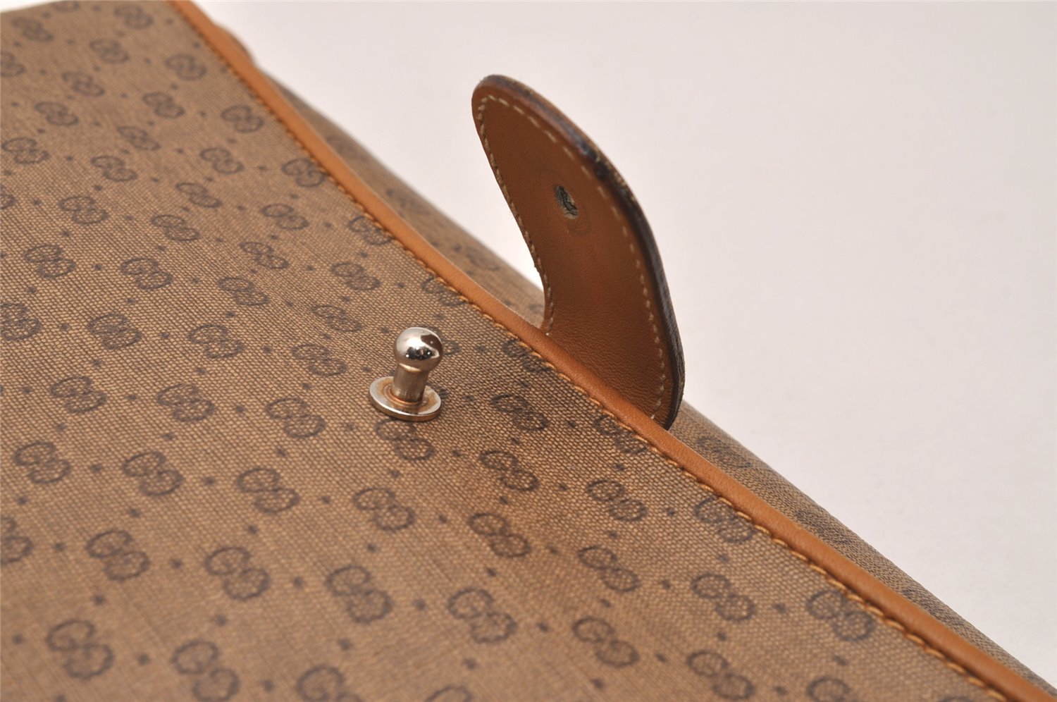 Authentic GUCCI Micro GG PVC Leather Shoulder Cross Body Bag Purse Brown 5747J