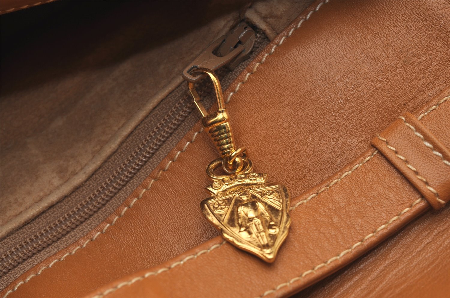 Authentic GUCCI Micro GG PVC Leather Shoulder Cross Body Bag Purse Brown 5747J