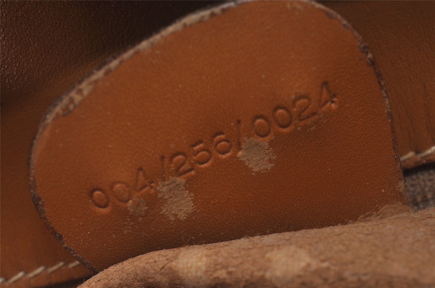 Authentic GUCCI Micro GG PVC Leather Shoulder Cross Body Bag Purse Brown 5747J