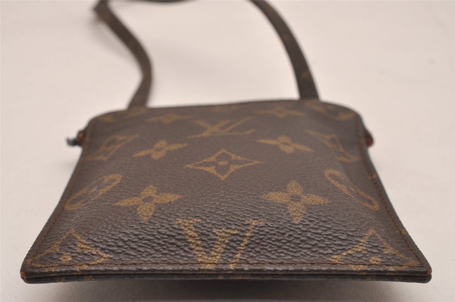 Auth Louis Vuitton Monogram Pochette Secret Shoulder Bag Old Model Junk 5748J