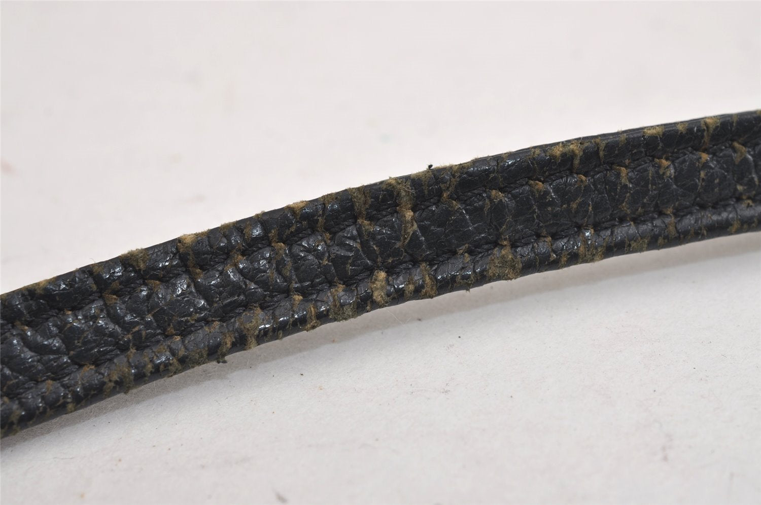 Authentic GUCCI Shoulder Cross Body Bag Purse GG PVC Leather Navy Blue 5756J