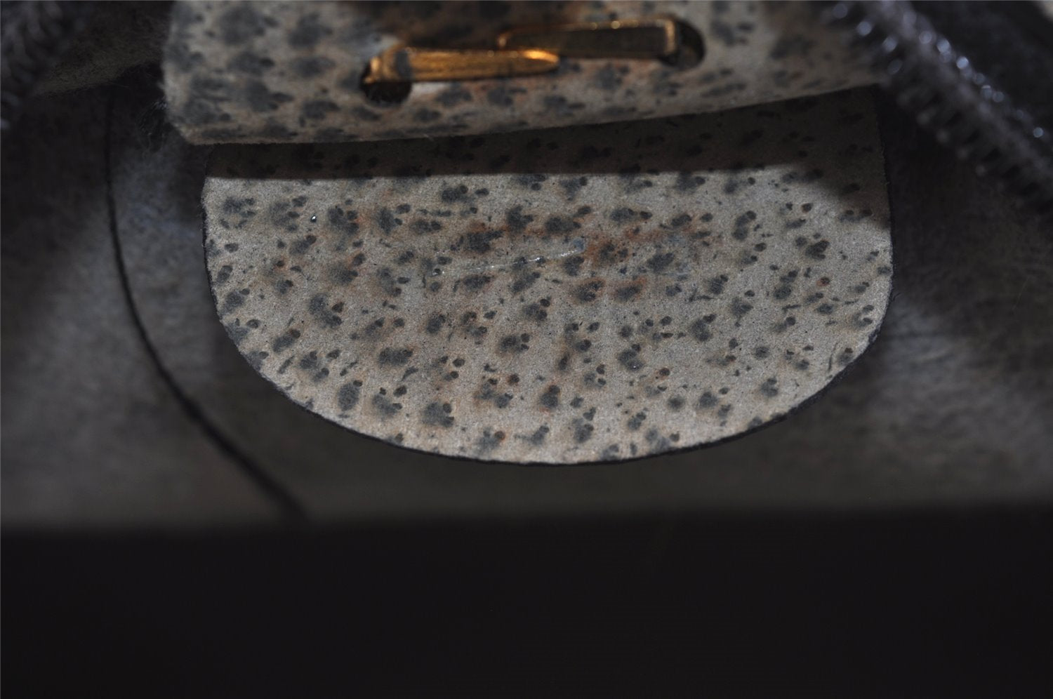 Authentic GUCCI Shoulder Cross Body Bag Purse GG PVC Leather Navy Blue 5756J