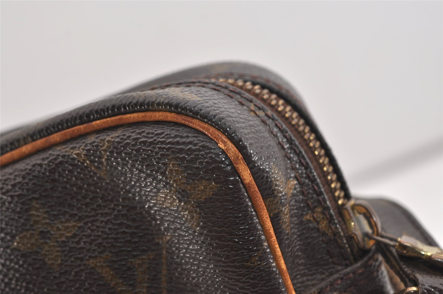 Authentic Louis Vuitton Monogram Amazone Shoulder Cross Body Bag M45236 LV 5761J