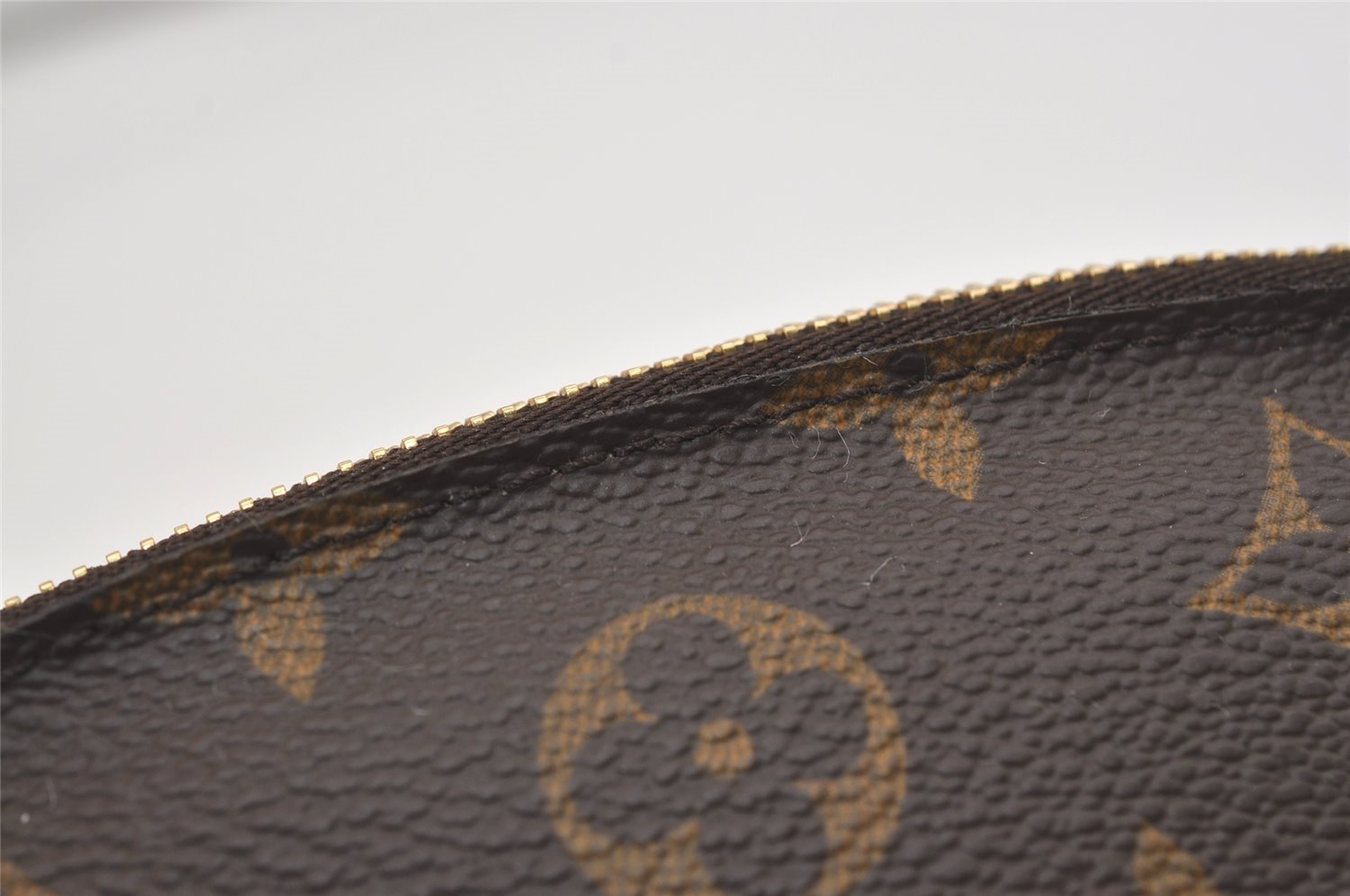 Authentic Louis Vuitton Monogram Pochette Cosmetic Pouch M47515 LV 5765I