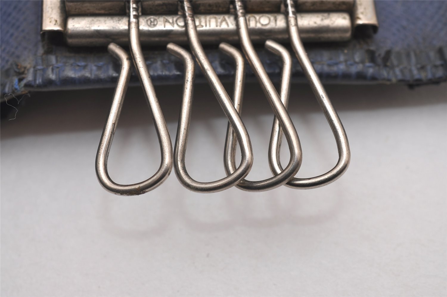 Authentic Louis Vuitton Epi Multicles 4 Key Case Blue M63825 LV 5768I