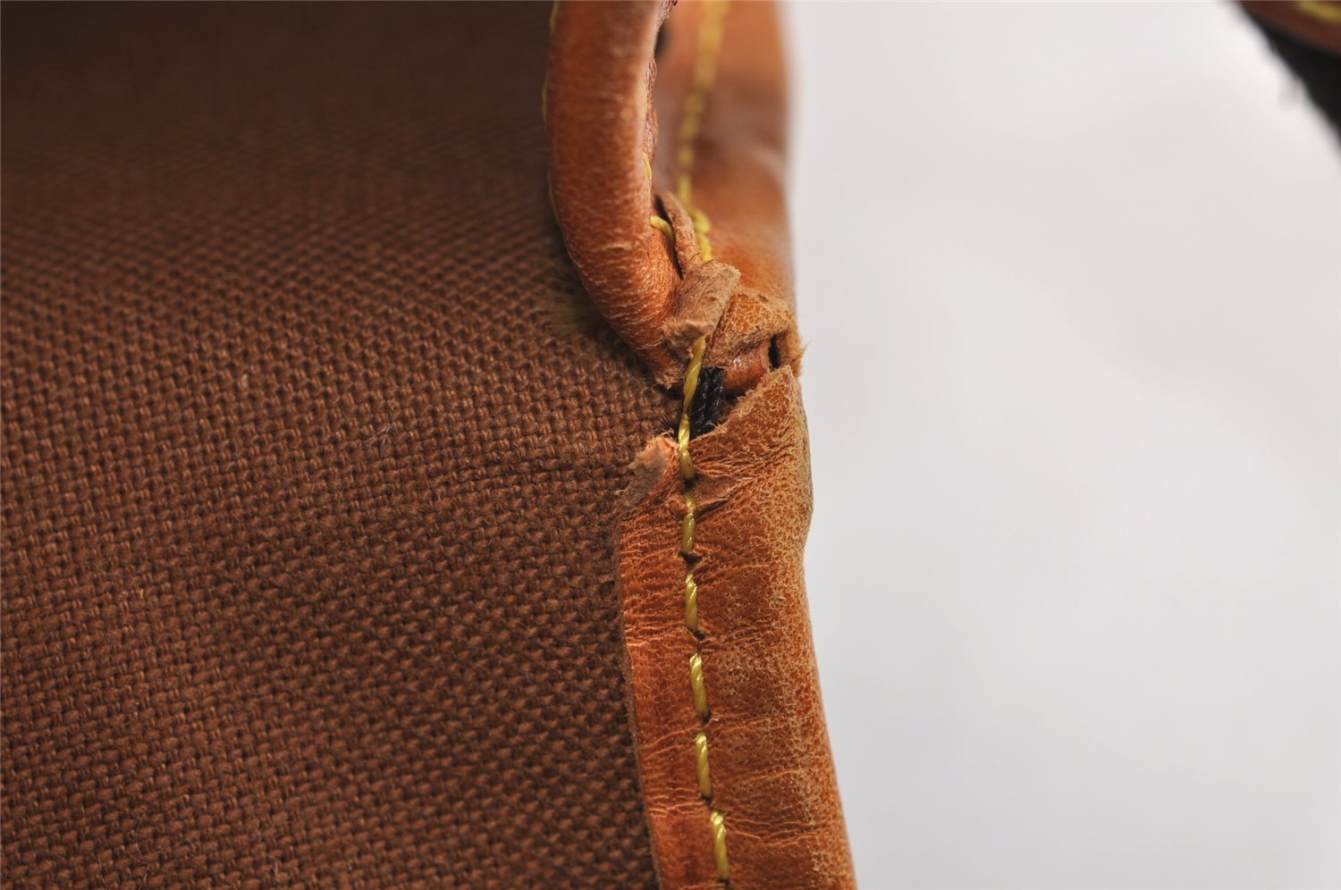 Authentic Louis Vuitton Monogram Gibeciere GM Shoulder Cross Bag M42246 LV 5768J