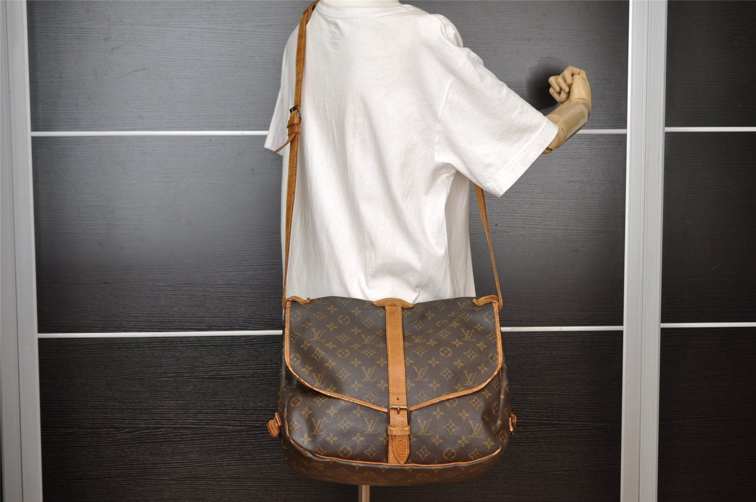 Authentic Louis Vuitton Monogram Saumur 35 Shoulder Cross Bag M42254 LV 5770I