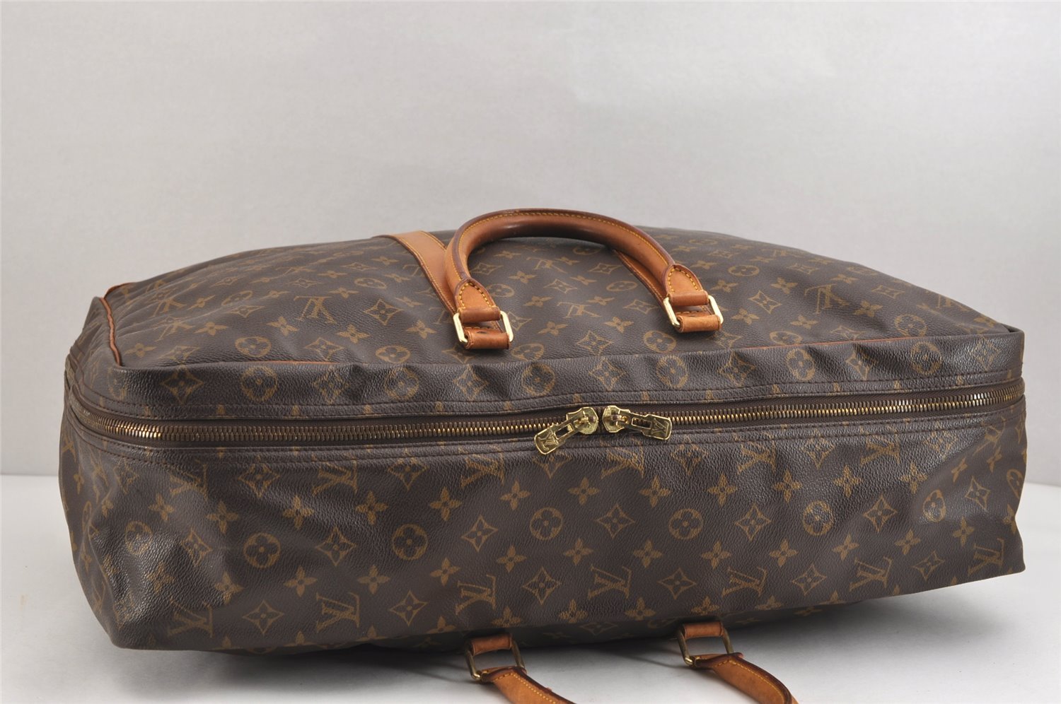 Authentic Louis Vuitton Monogram Sirius 55 Travel Boston Bag M41404 LV 5770J