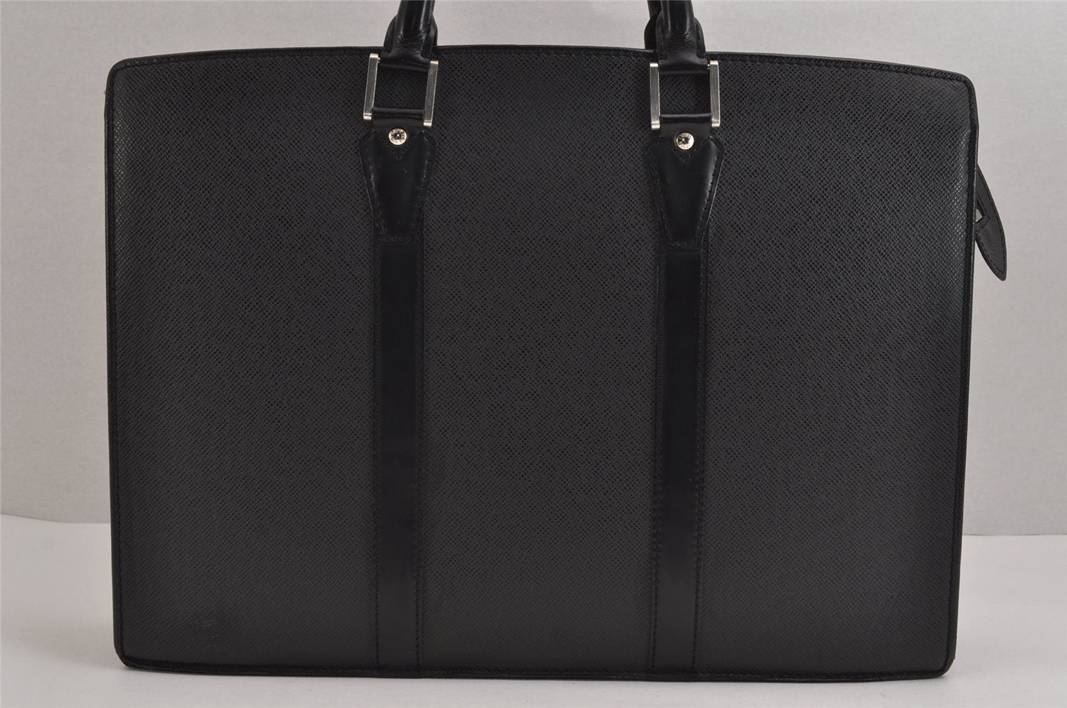 Auth Louis Vuitton Taiga Porte Documents Lozan 2Way Briefcase M30052 Black 5772J