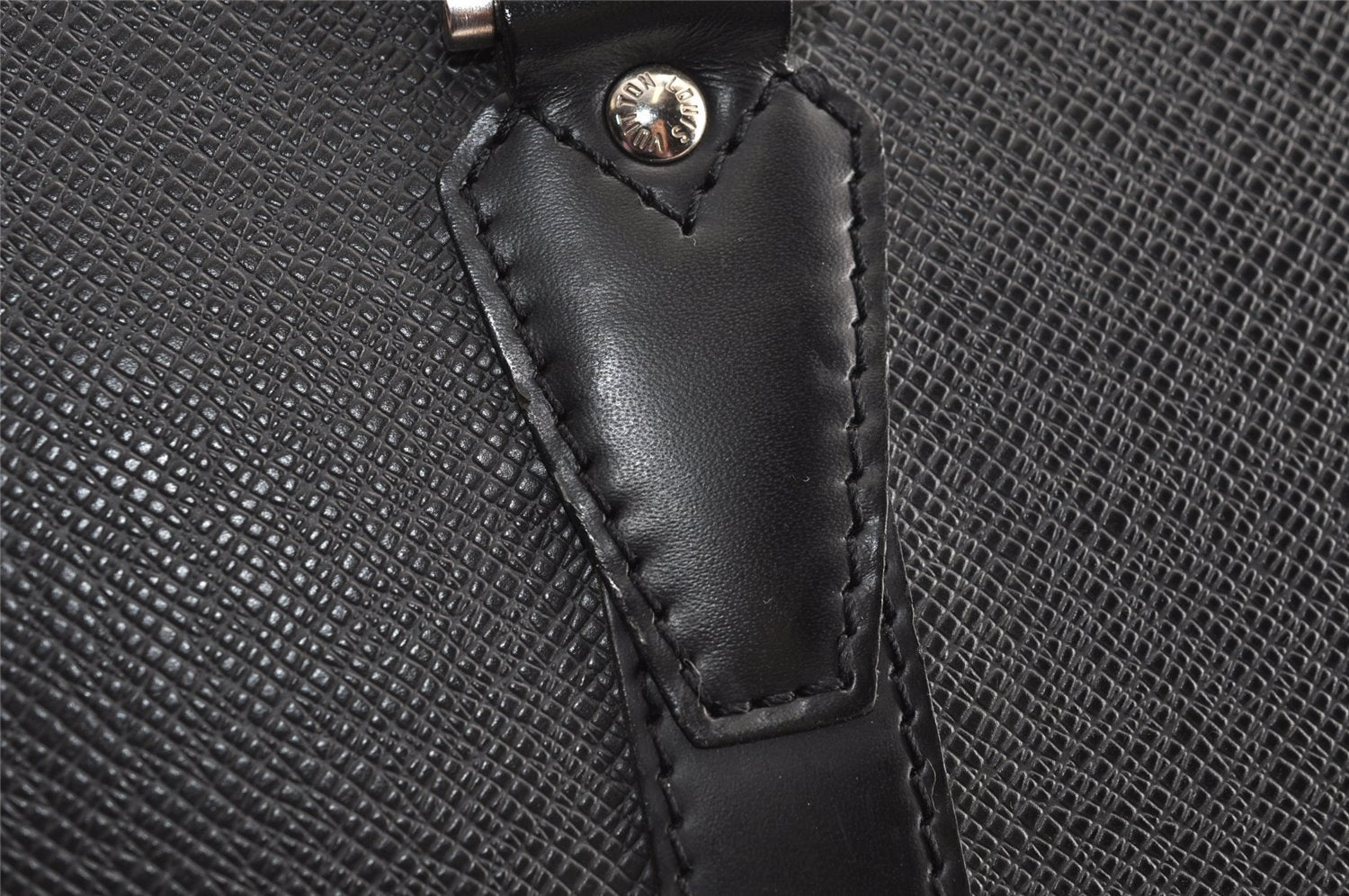 Auth Louis Vuitton Taiga Porte Documents Lozan 2Way Briefcase M30052 Black 5772J