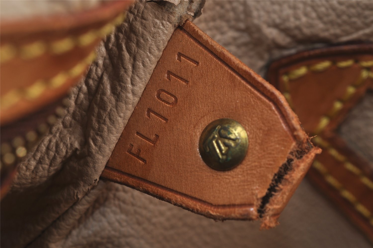 Authentic Louis Vuitton Monogram Bucket PM Shoulder Tote Bag M42238 LV 5773J