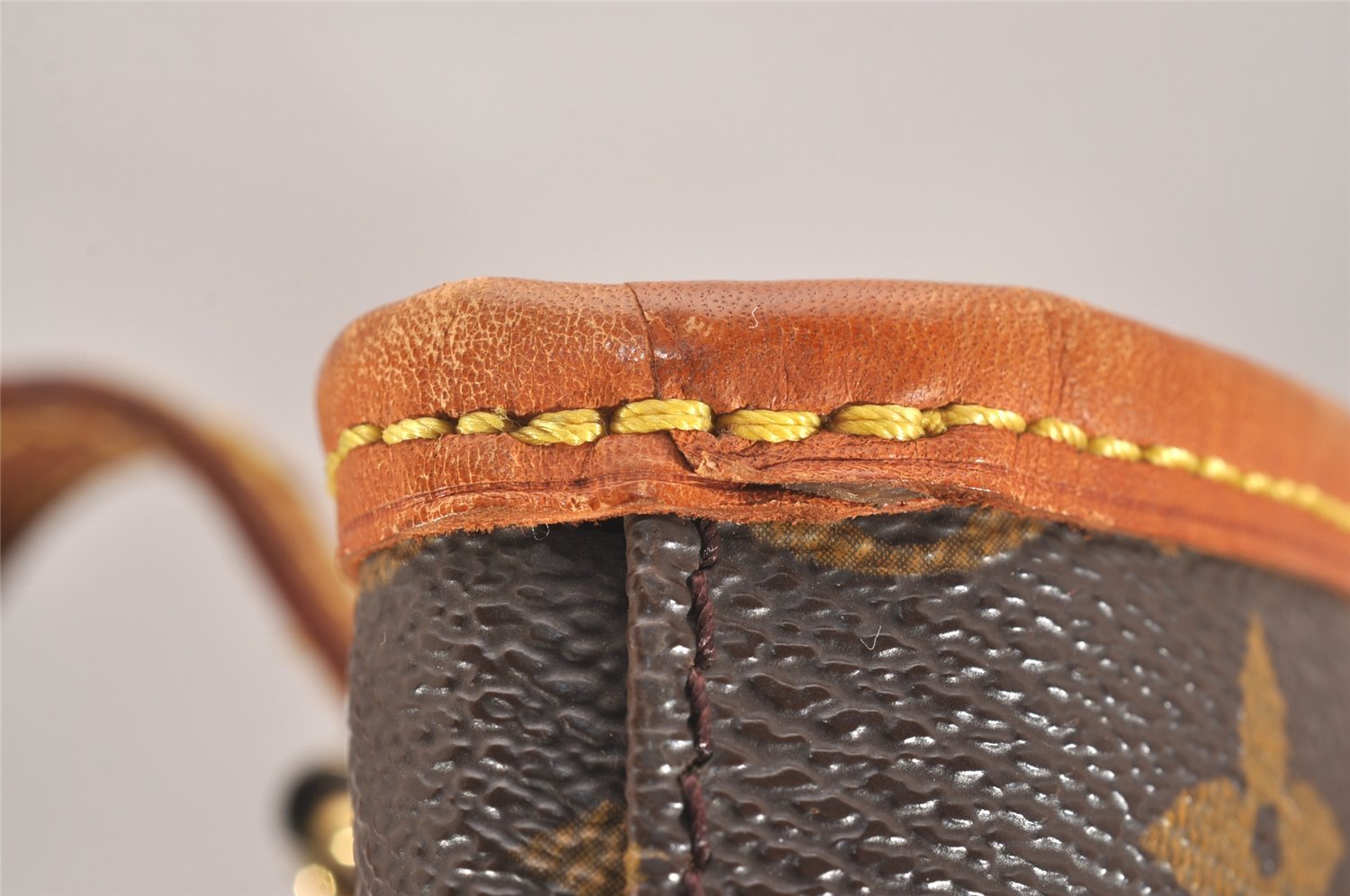 Authentic Louis Vuitton Monogram Bucket PM Shoulder Tote Bag M42238 LV 5774J