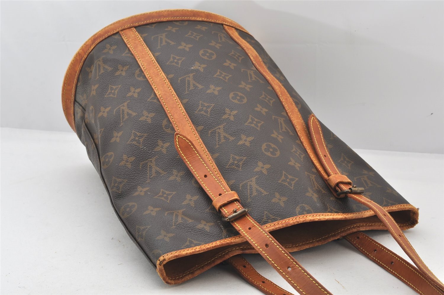 Authentic Louis Vuitton Monogram Bucket GM Shoulder Bag Old Model LV Junk 5781K