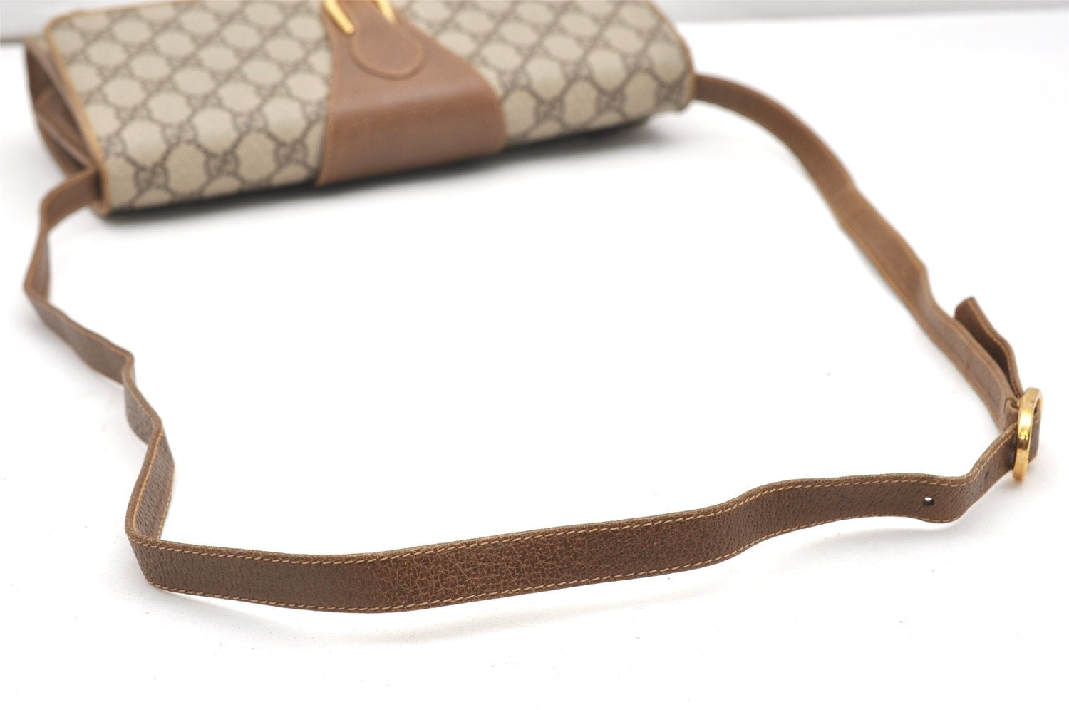 Authentic GUCCI Vintage Shoulder Cross Body Bag Purse GG PVC Leather Brown 5783K