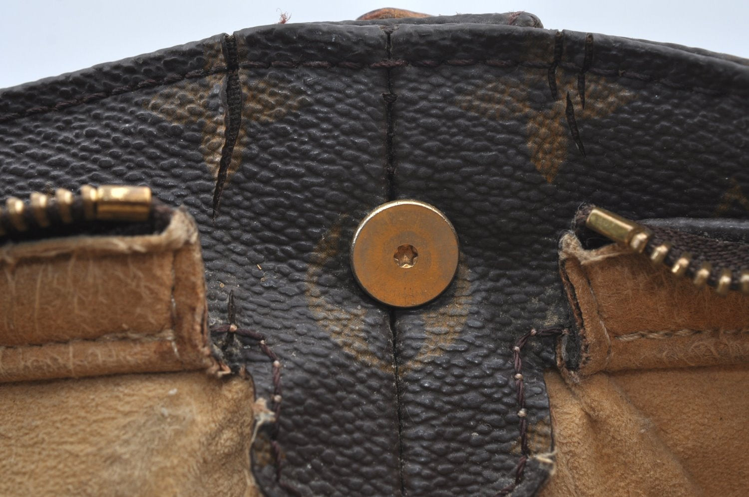 Authentic Louis Vuitton Monogram Looping GM Shoulder Bag M51145 LV 5784I