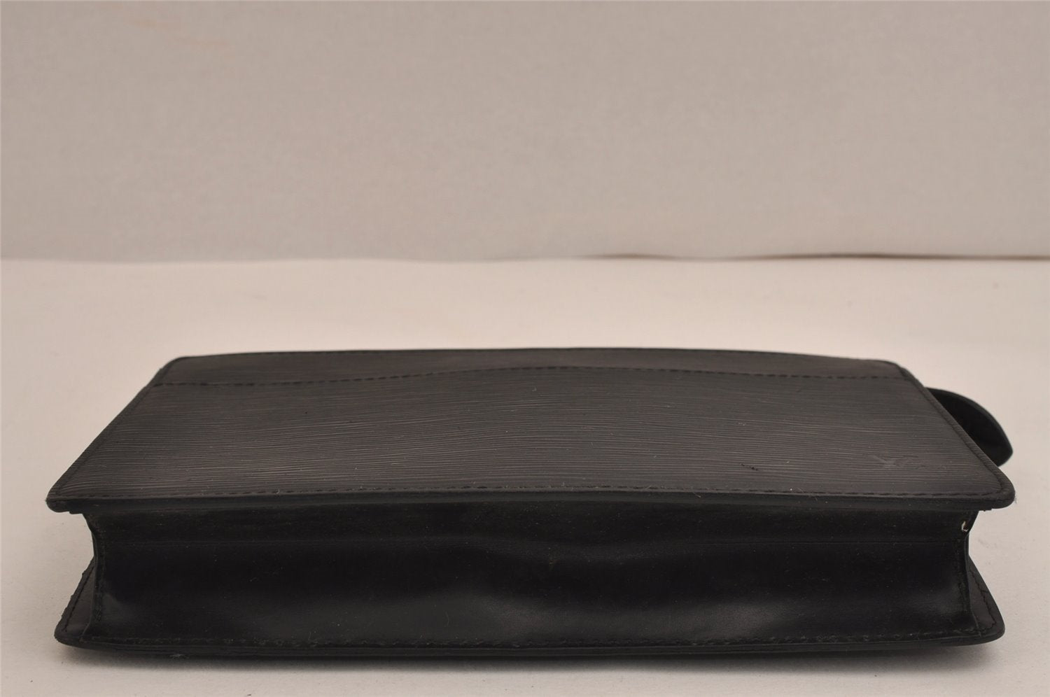 Authentic Louis Vuitton Epi Pochette Homme Clutch Hand Bag Black M52522 LV 5786J