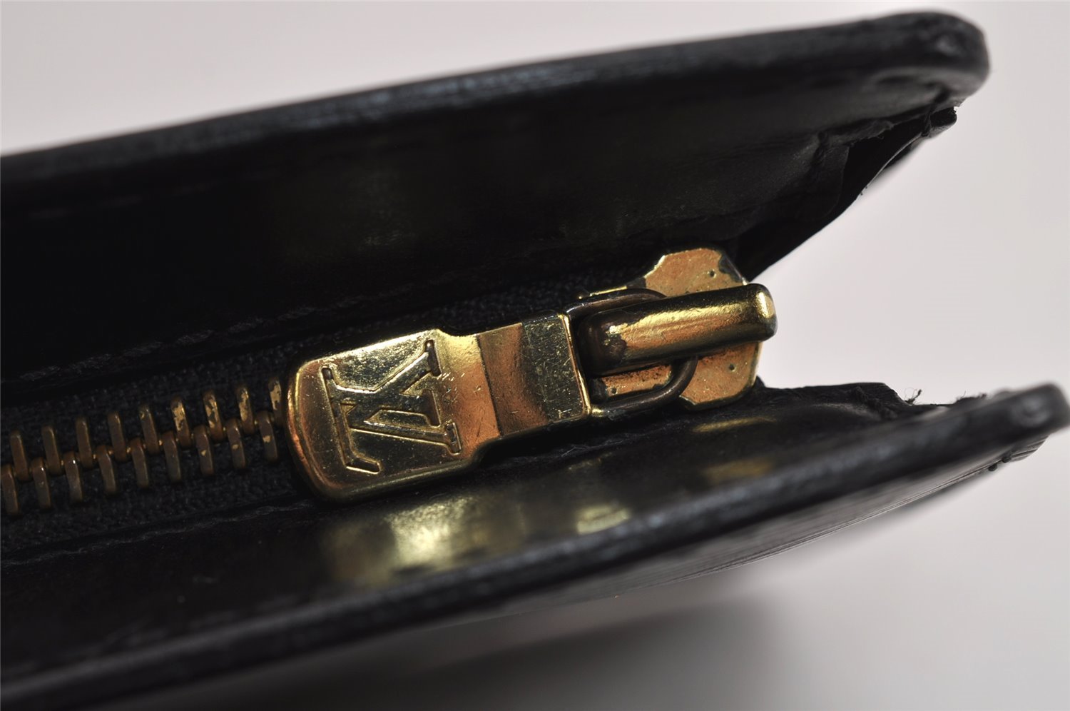 Authentic Louis Vuitton Epi Pochette Homme Clutch Hand Bag Black M52522 LV 5786J