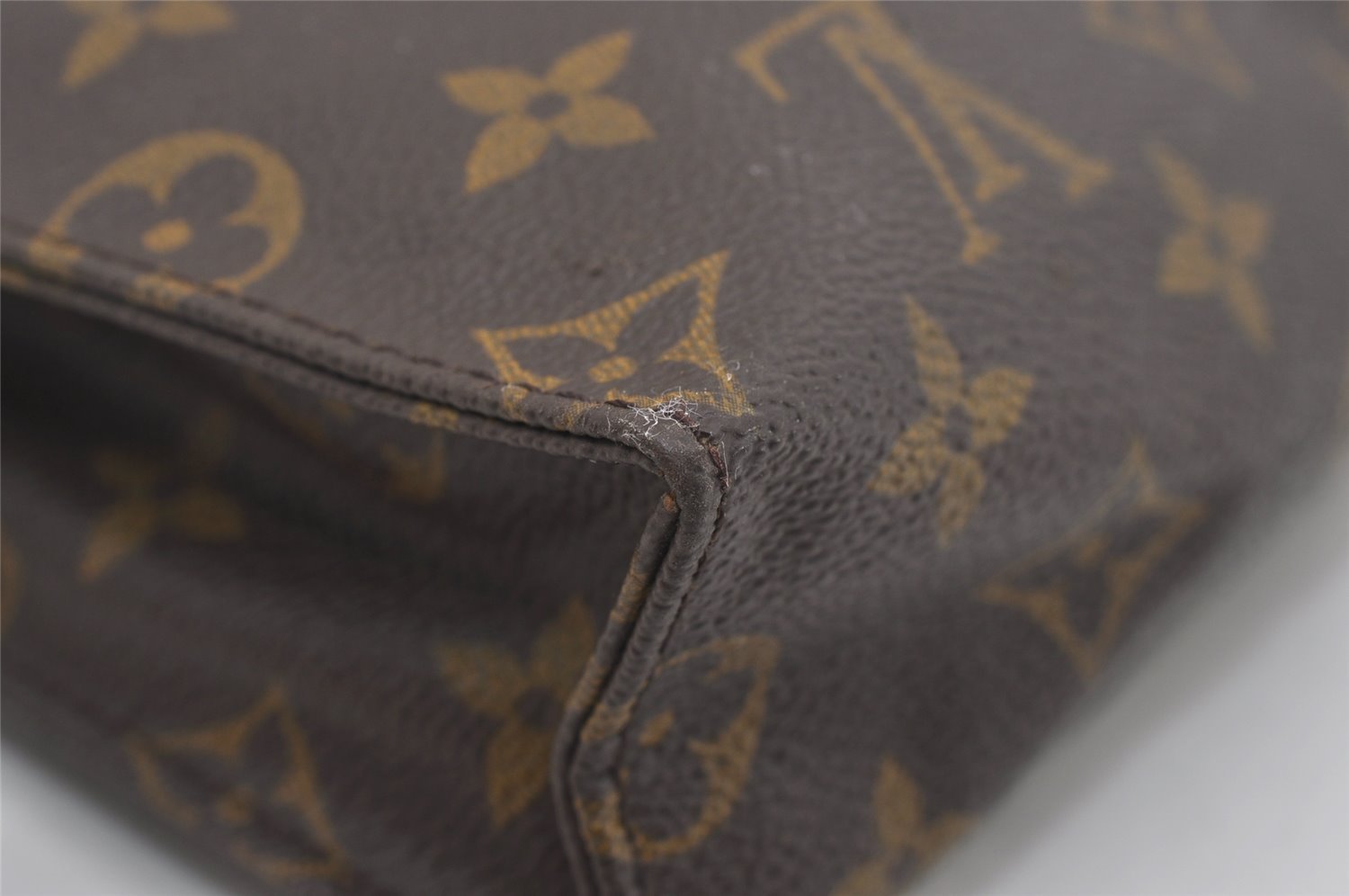 Authentic Louis Vuitton Monogram Poche Toilette 26 M47542 Cosmetics Pouch 5789I