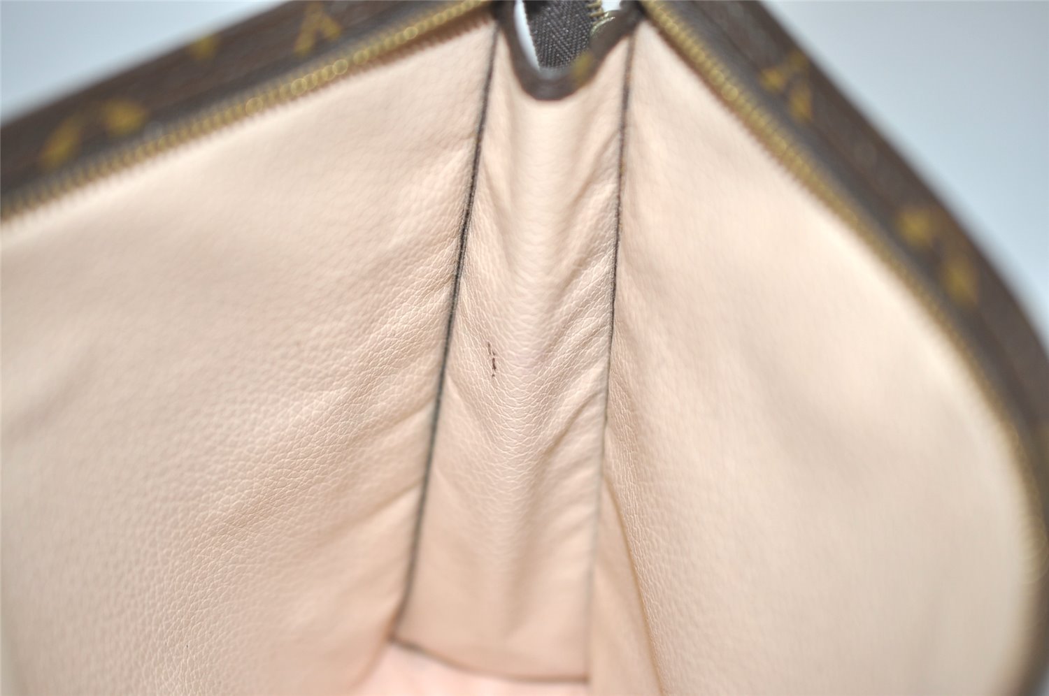 Authentic Louis Vuitton Monogram Poche Toilette 26 M47542 Cosmetics Pouch 5789I