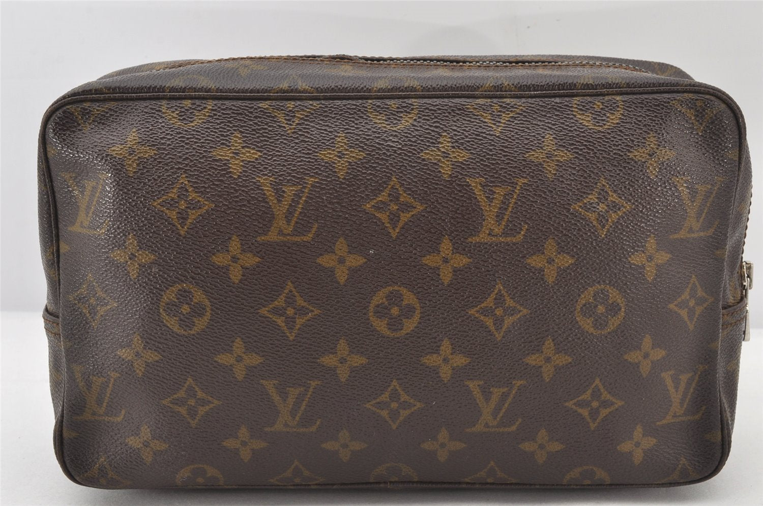 Auth Louis Vuitton Monogram Trousse Toilette 28 Clutch Hand Bag M47522 LV 5790K