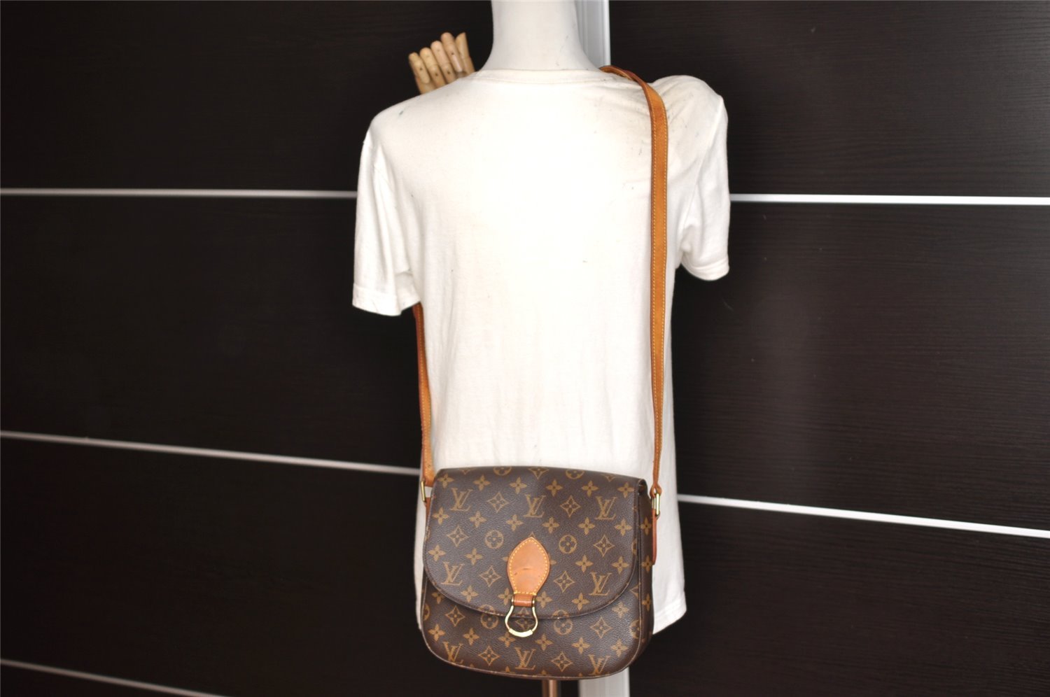 Authentic Louis Vuitton Monogram Saint Cloud GM M51242 Shoulder Cross Bag 5800K