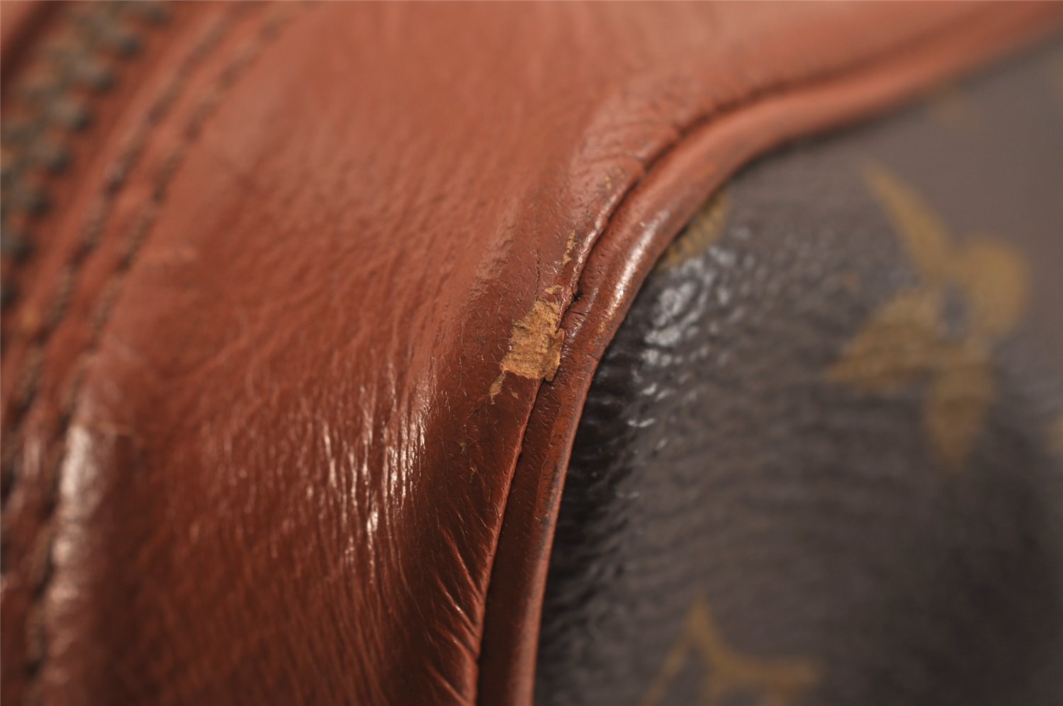 Authentic Louis Vuitton Monogram Sac Bandouliere 35 Shoulder Bag Old Model 5801J