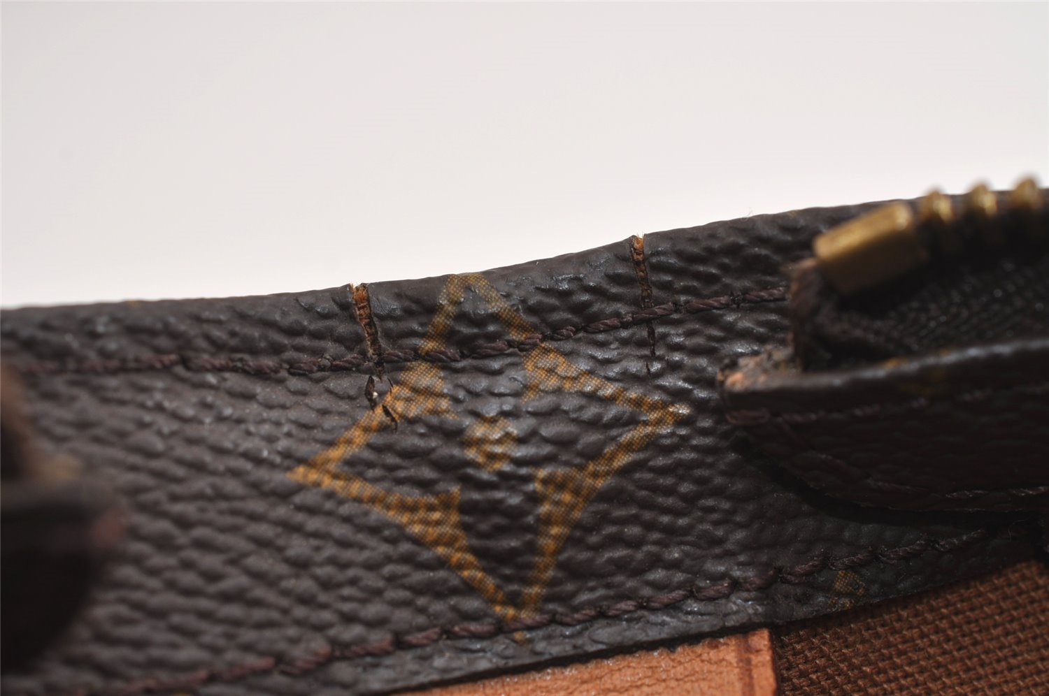 Authentic Louis Vuitton Monogram Cabas Mezzo Shoulder Tote Bag M51151 LV 5804J