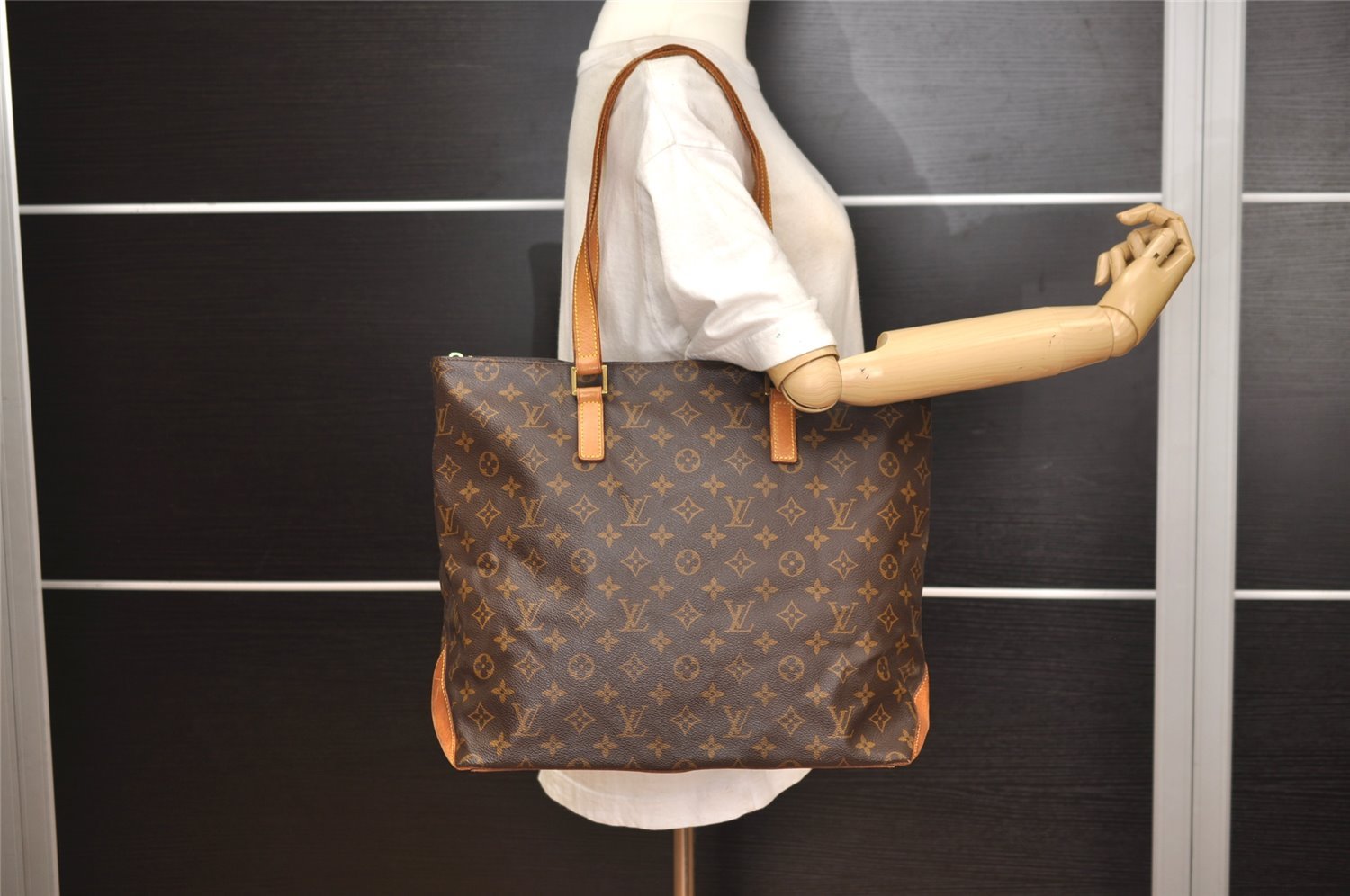 Authentic Louis Vuitton Monogram Cabas Mezzo Shoulder Tote Bag M51151 LV 5804J