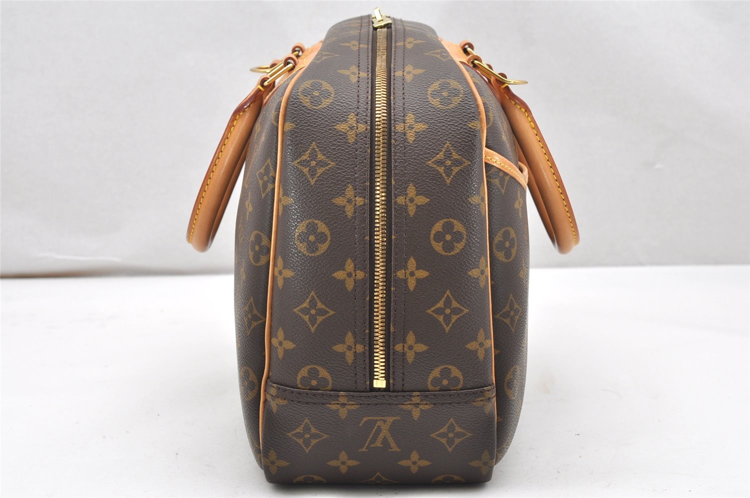 Authentic Louis Vuitton Monogram Deauville Hand Bag M47270 LV 5807K