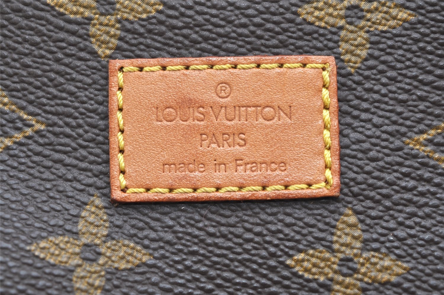 Authentic Louis Vuitton Monogram Saumur 30 Shoulder Cross Bag M42256 LV 5810K