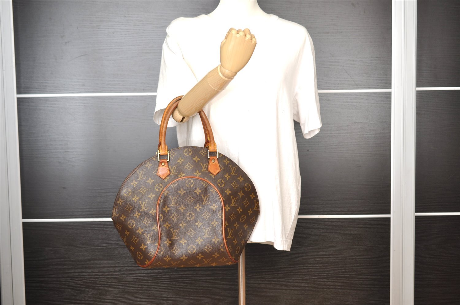Authentic Louis Vuitton Monogram Ellipse MM Hand Bag M51126 LV 5811I