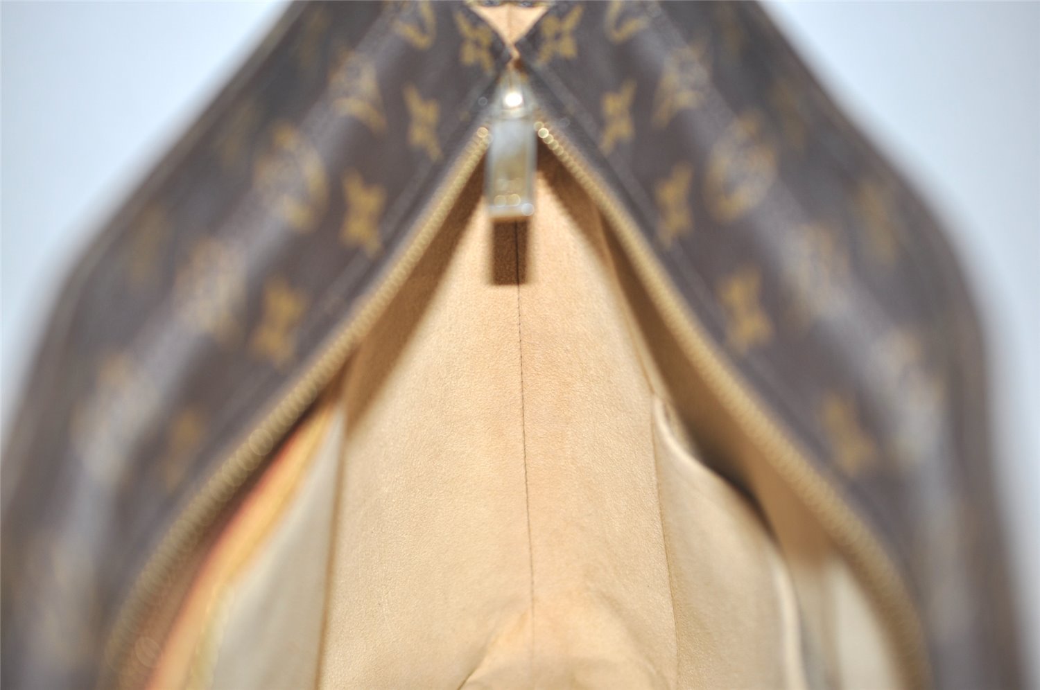 Authentic Louis Vuitton Monogram Luco Shoulder Tote Bag M51155 LV 5813I