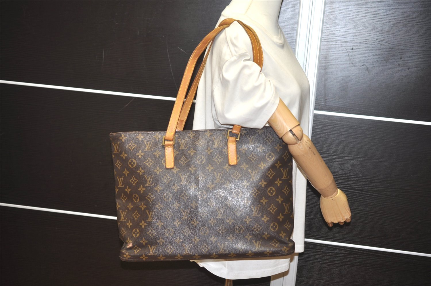 Authentic Louis Vuitton Monogram Luco Shoulder Tote Bag M51155 LV 5813I
