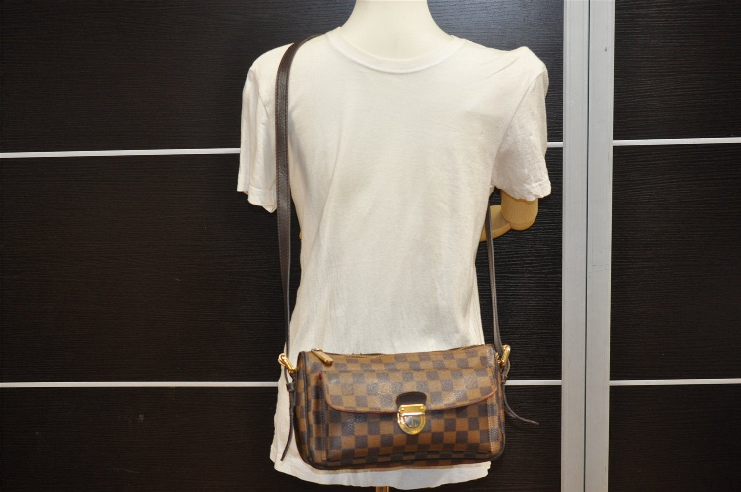 Authentic Louis Vuitton Damier Ravello GM Shoulder Cross Bag N60006 LV 5815I