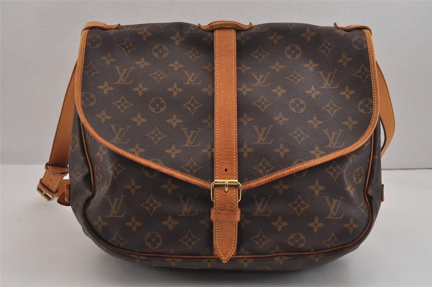 Authentic Louis Vuitton Monogram Saumur 35 Shoulder Cross Bag M42254 LV 5824J