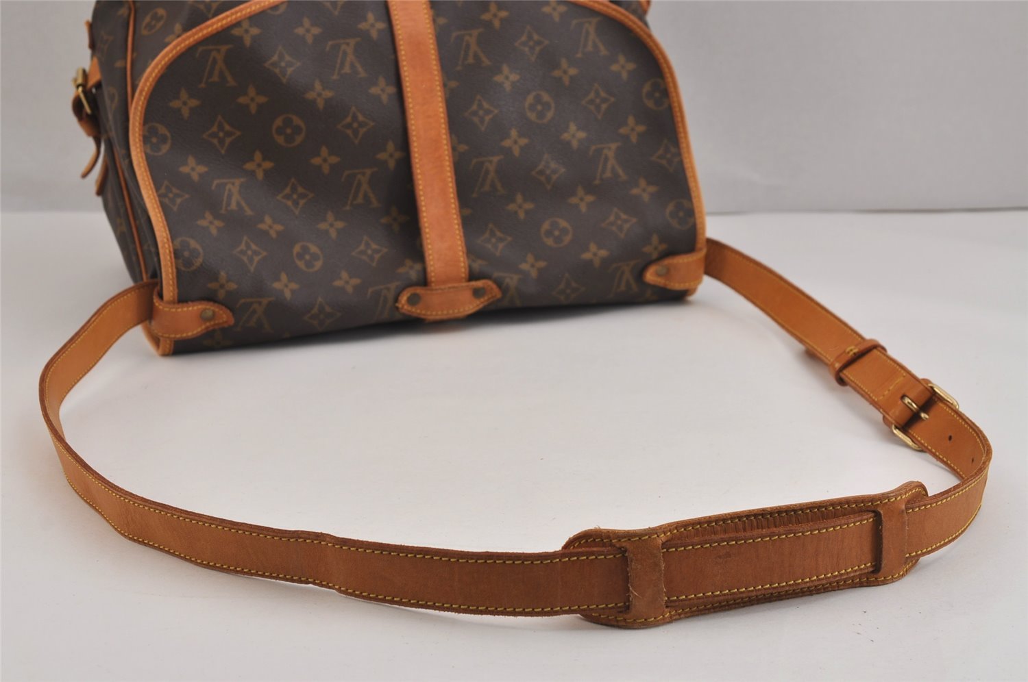 Authentic Louis Vuitton Monogram Saumur 35 Shoulder Cross Bag M42254 LV 5824J