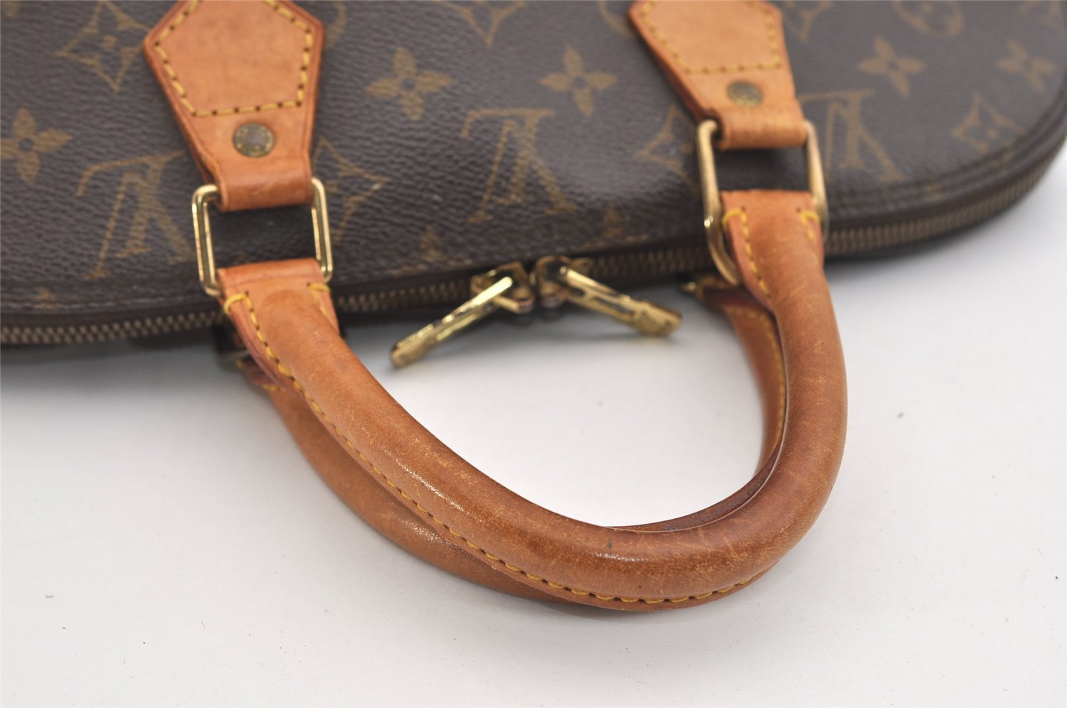 Authentic Louis Vuitton Monogram Alma Hand Bag Purse M51130 LV 5825J