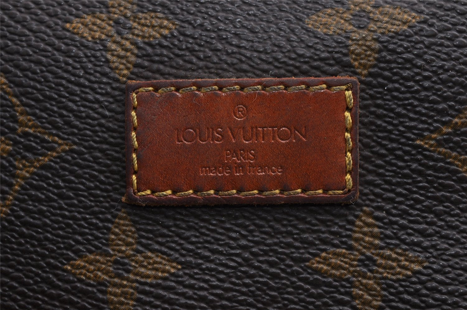Authentic Louis Vuitton Monogram Saumur 30 Shoulder Cross Bag M42256 LV 5831I