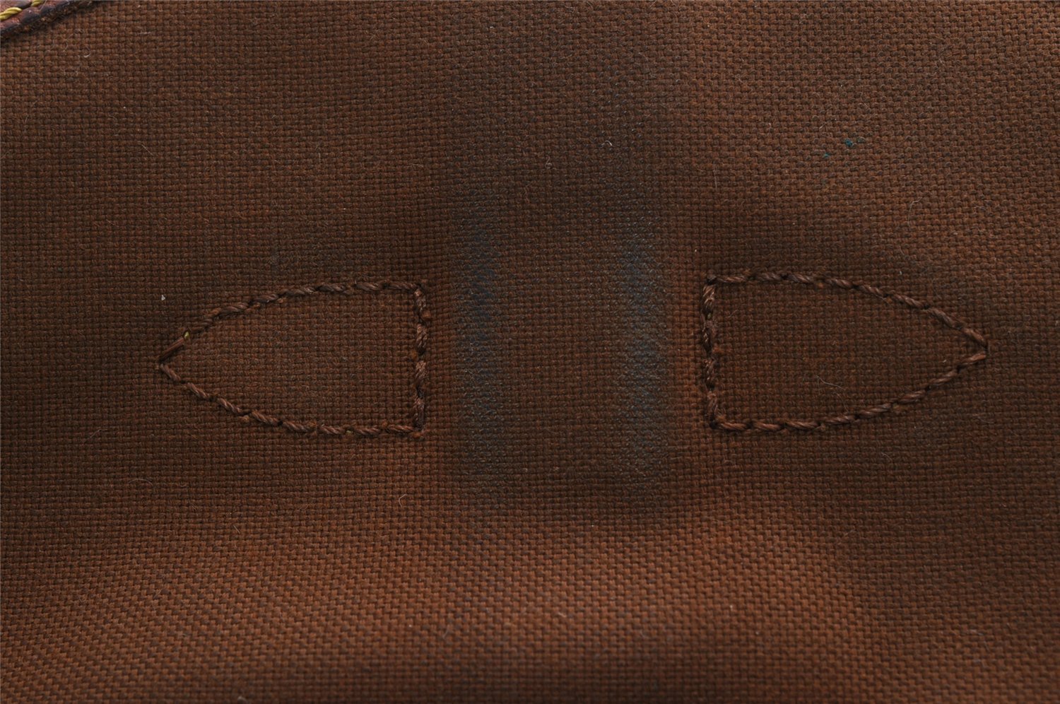 Authentic Louis Vuitton Monogram Saumur 30 Shoulder Cross Bag M42256 LV 5831I