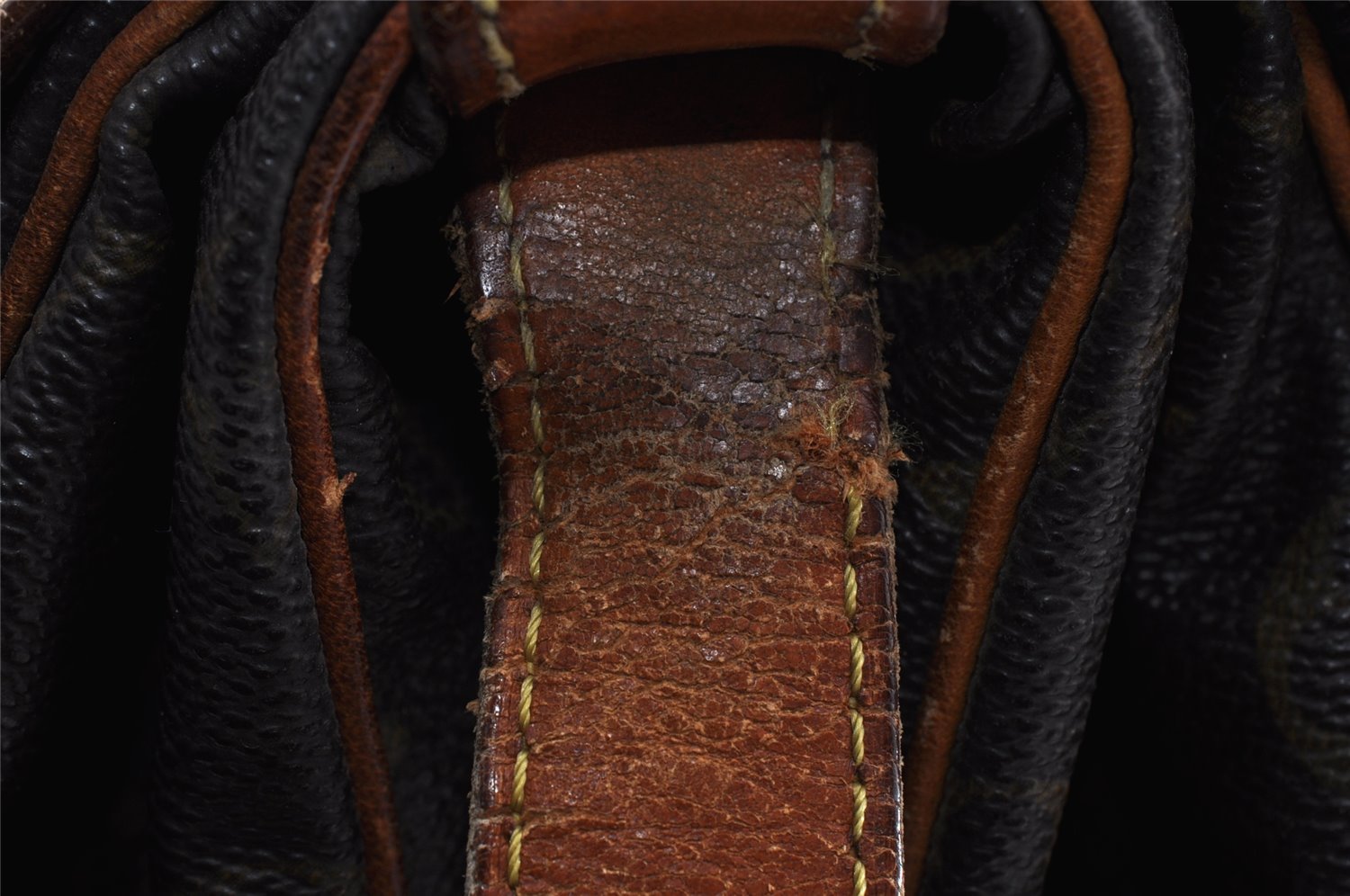 Authentic Louis Vuitton Monogram Saumur 35 Shoulder Cross Bag M42254 LV 5832I