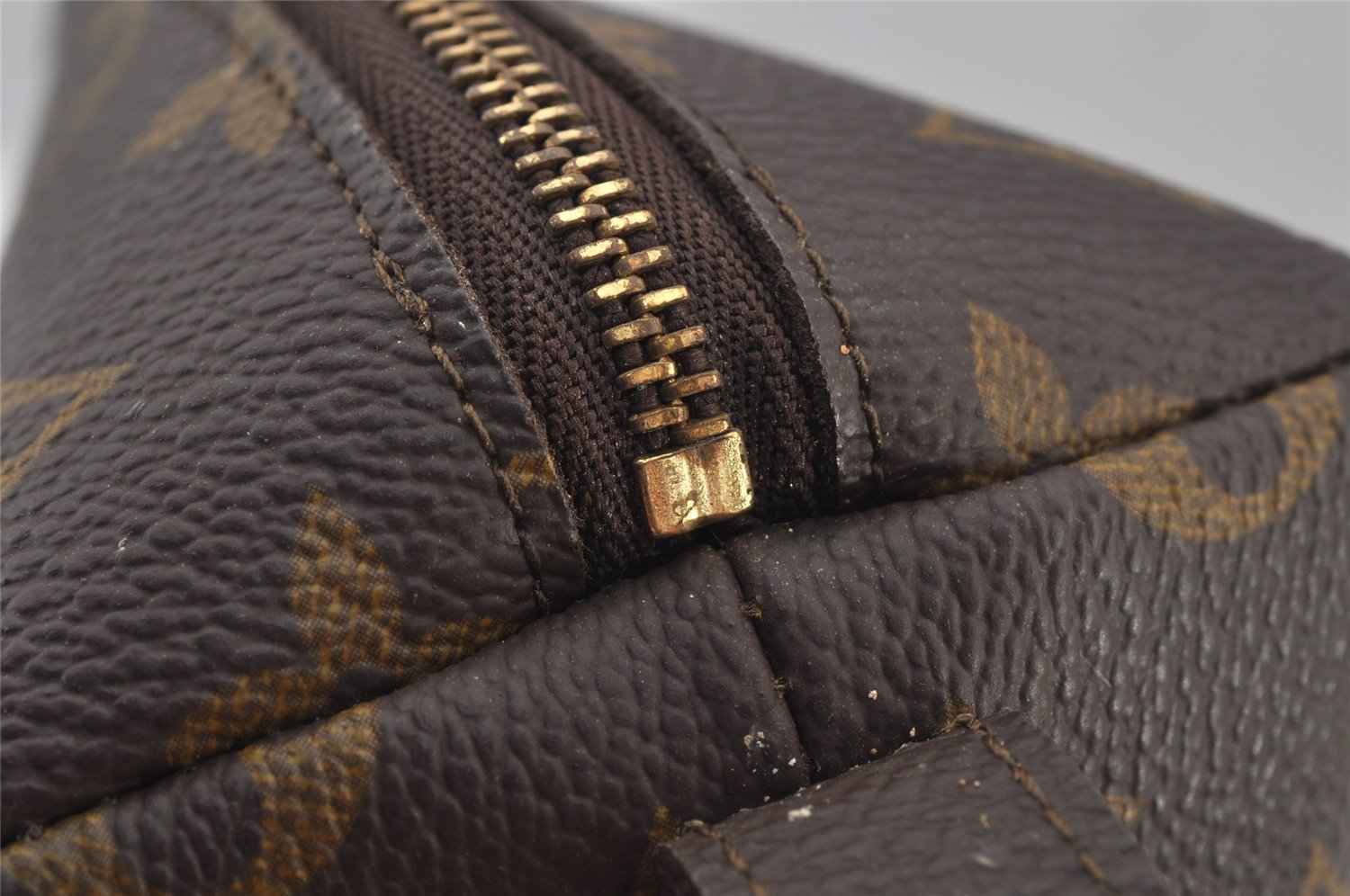 Auth Louis Vuitton Monogram Trousse Demi Ronde 23 Cosmetic Pouch LV Junk 5832J