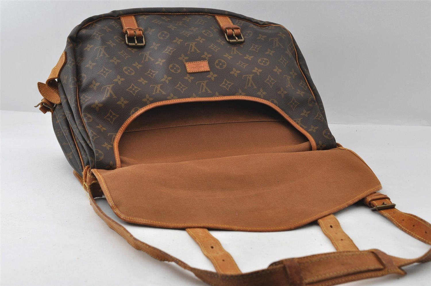 Authentic Louis Vuitton Monogram Saumur 43 Shoulder Cross Bag M42252 Junk 5833I