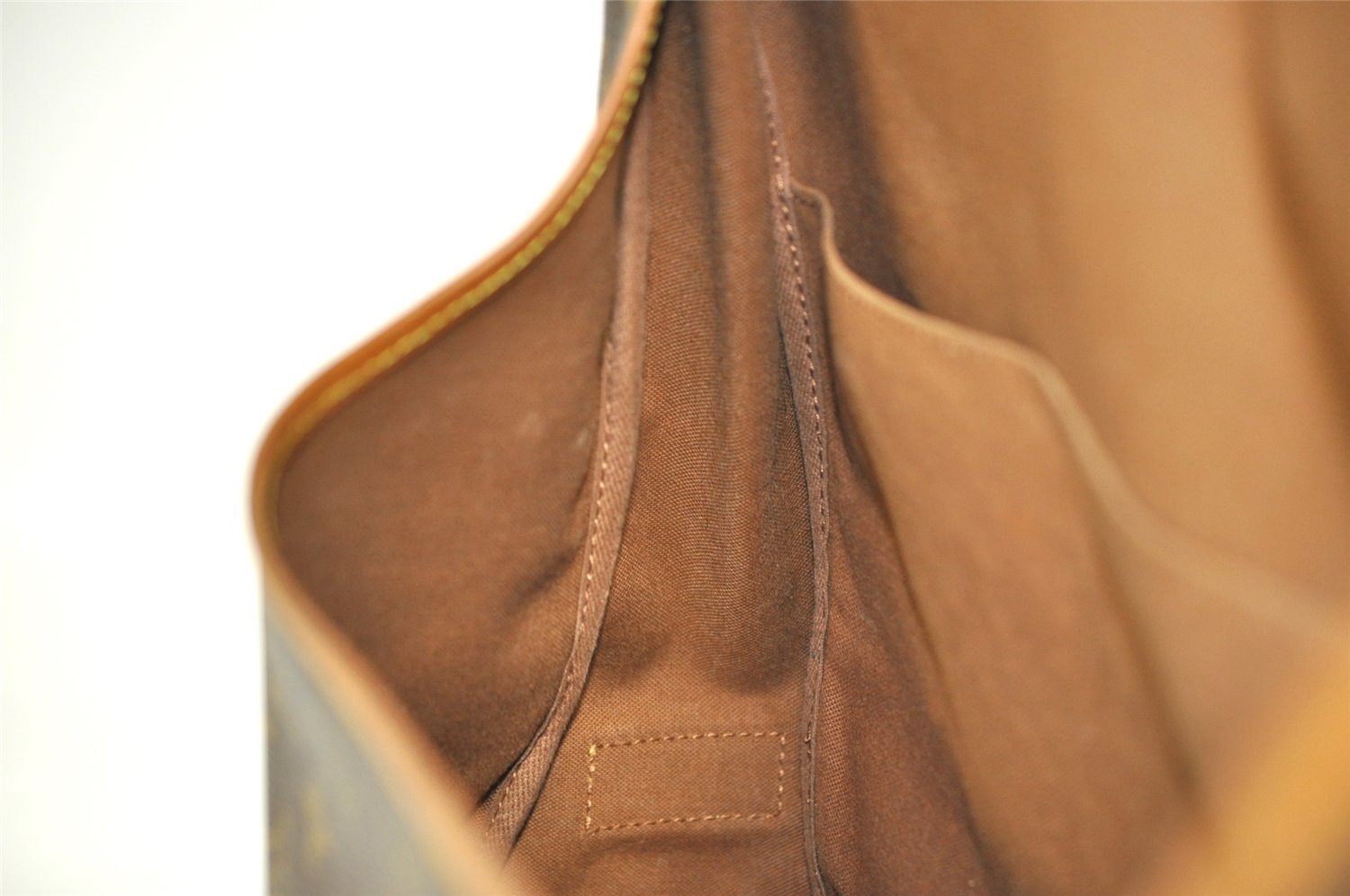 Authentic Louis Vuitton Monogram Saumur 43 Shoulder Cross Bag M42252 Junk 5833I